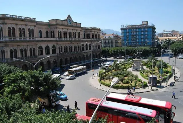 Alloggio Delle Carrozze Al Ballaro Palermo Italy