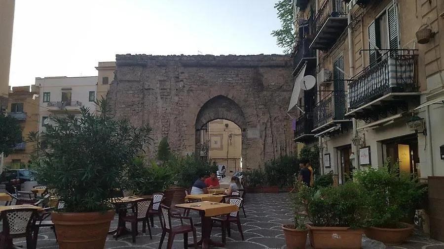 Alloggio Delle Carrozze Al Ballaro Palermo Apartment